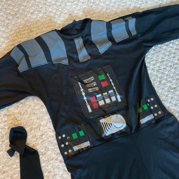 Darth Vader kids costume - size Youth Large - Picture 2 of 4